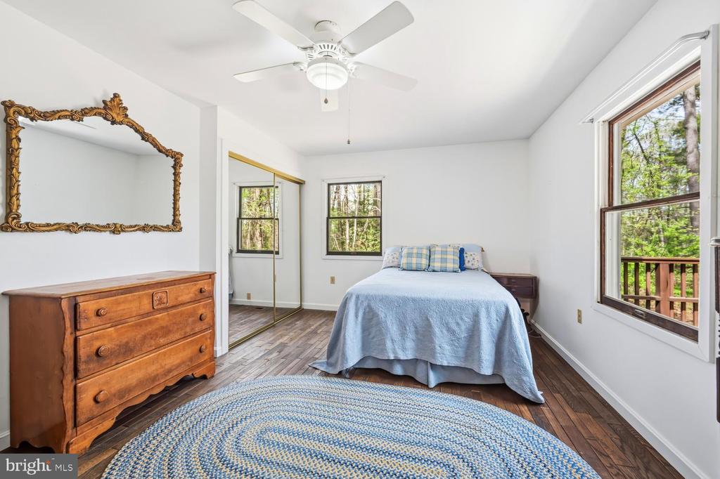 322 DEEP SHORE ROAD