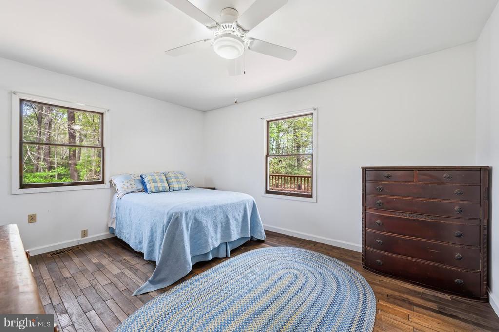 322 DEEP SHORE ROAD