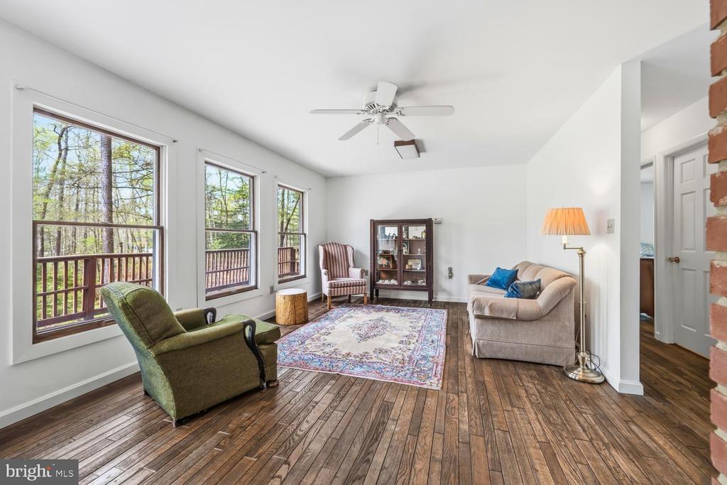 322 DEEP SHORE ROAD