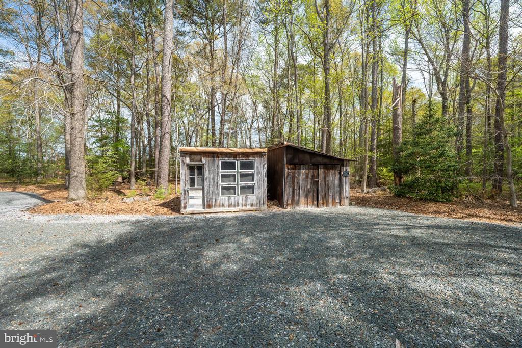 322 DEEP SHORE ROAD