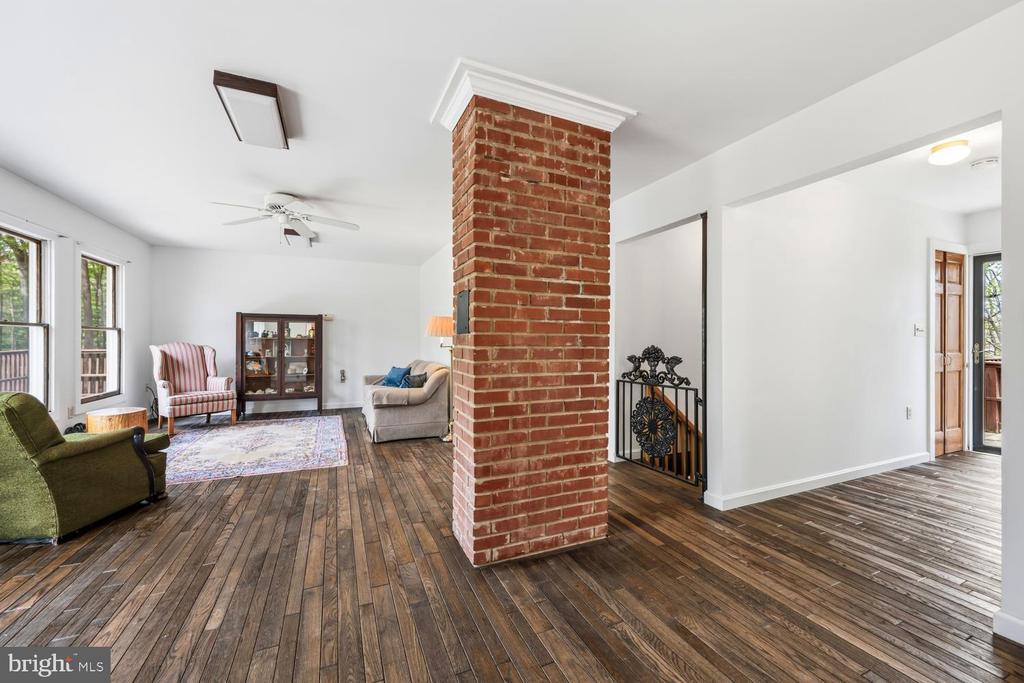 322 DEEP SHORE ROAD