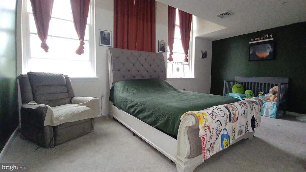 107 N SCHOOL STREET 3B