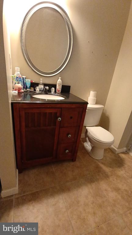 107 N SCHOOL STREET 3B