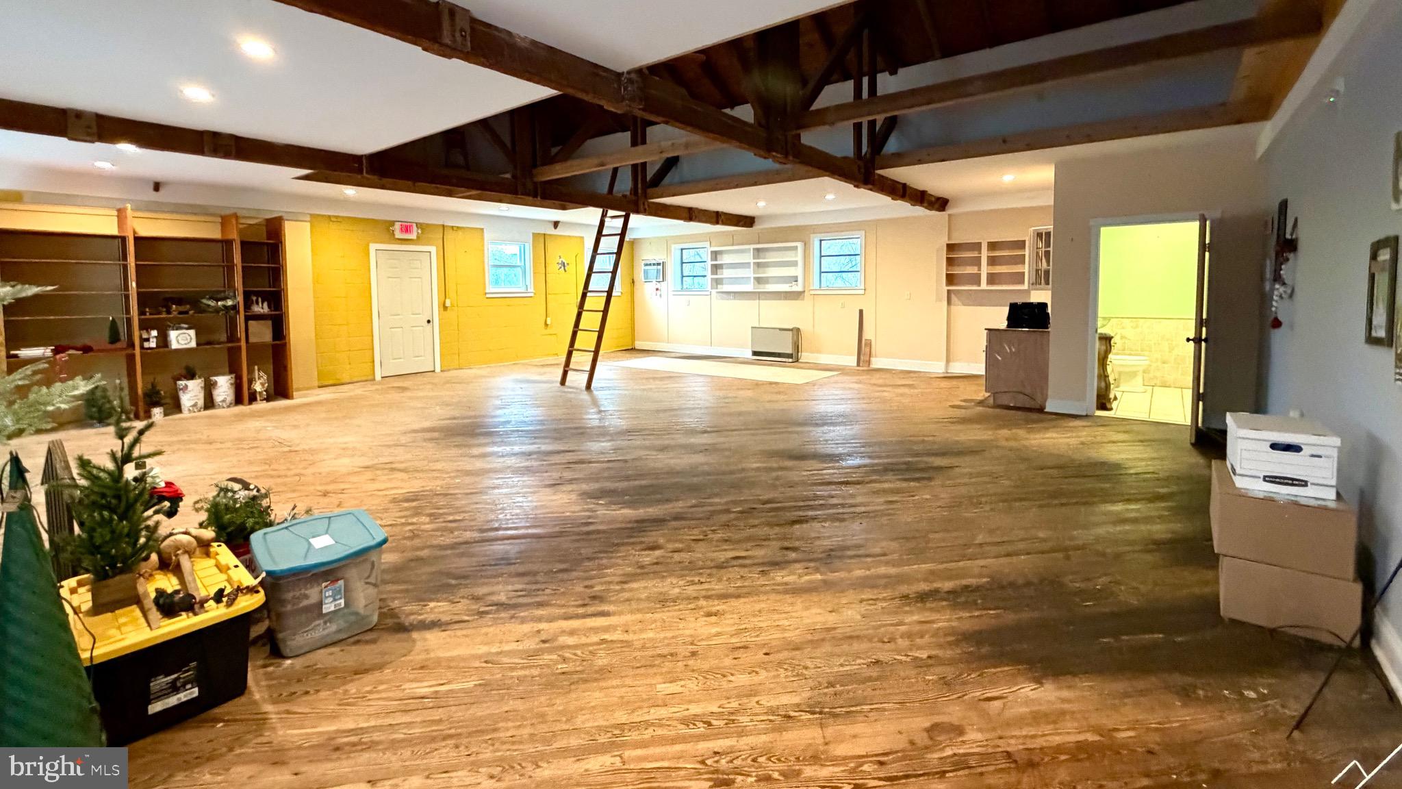 136 LEDNUM AVENUE SUITE 3