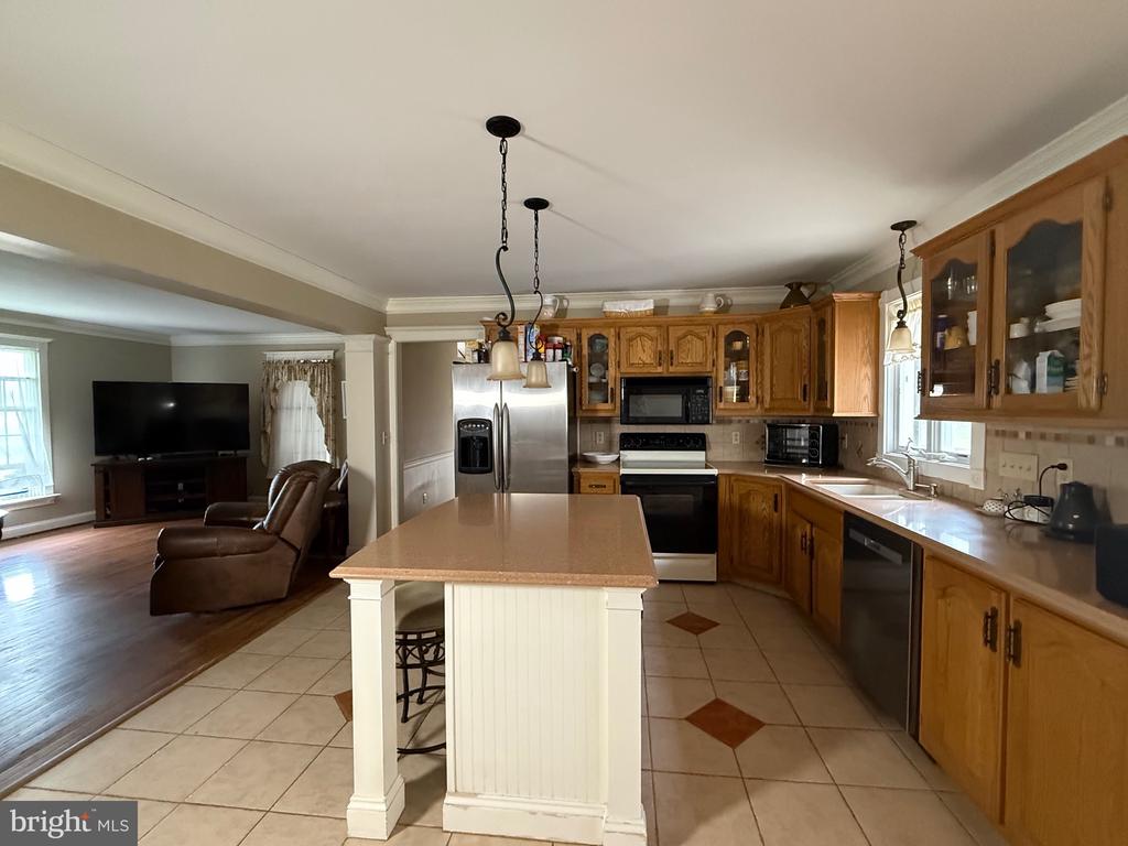22889 HOG CREEK ROAD