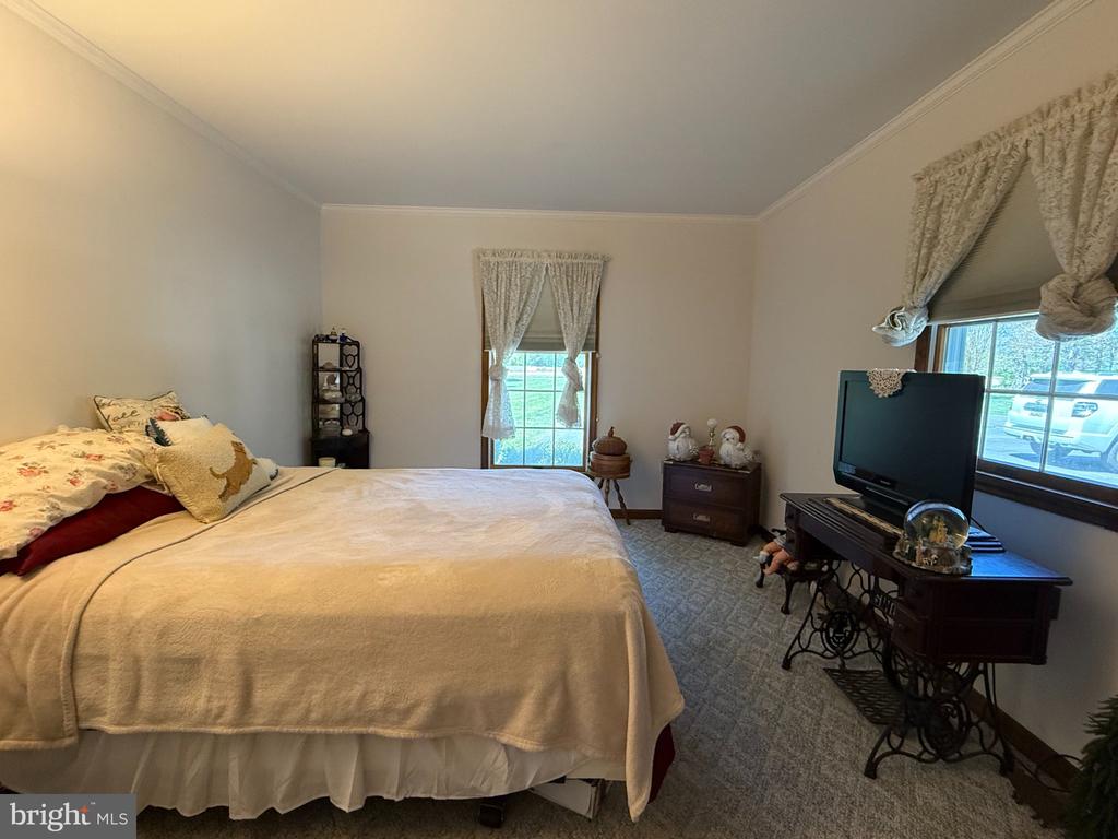 22889 HOG CREEK ROAD