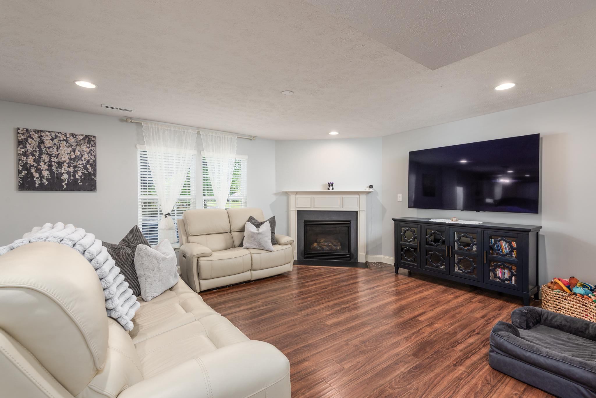 1709 CATTAIL COMMONS WAY