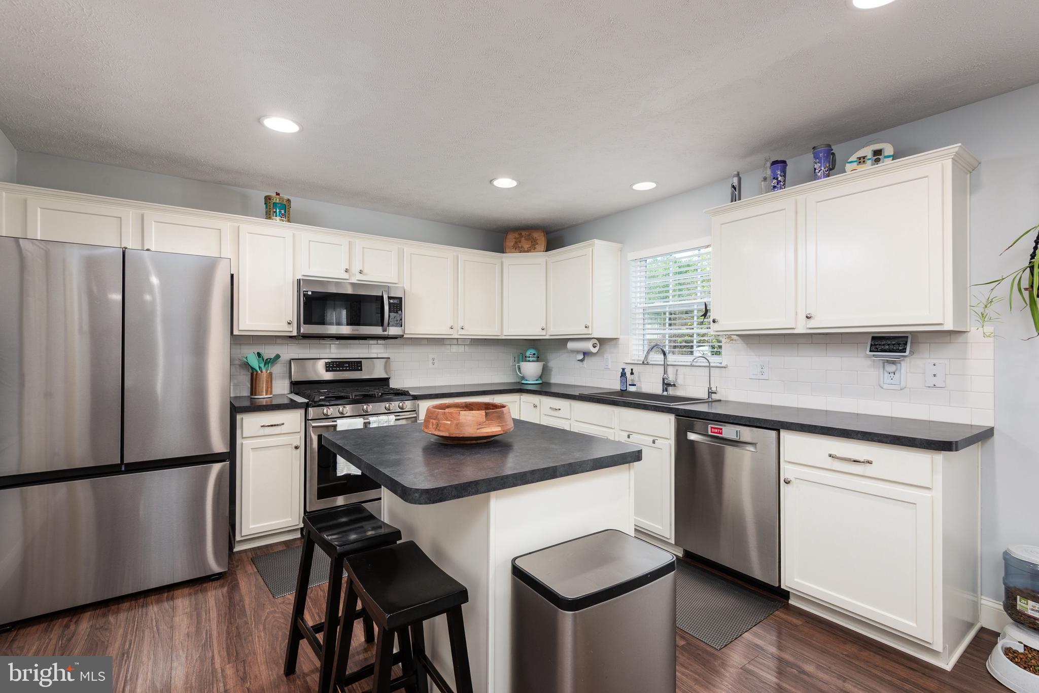 1709 CATTAIL COMMONS WAY