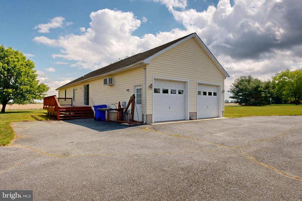 23168 DEER RUN COURT