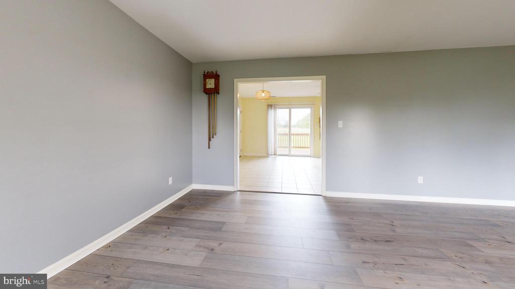 23168 DEER RUN COURT