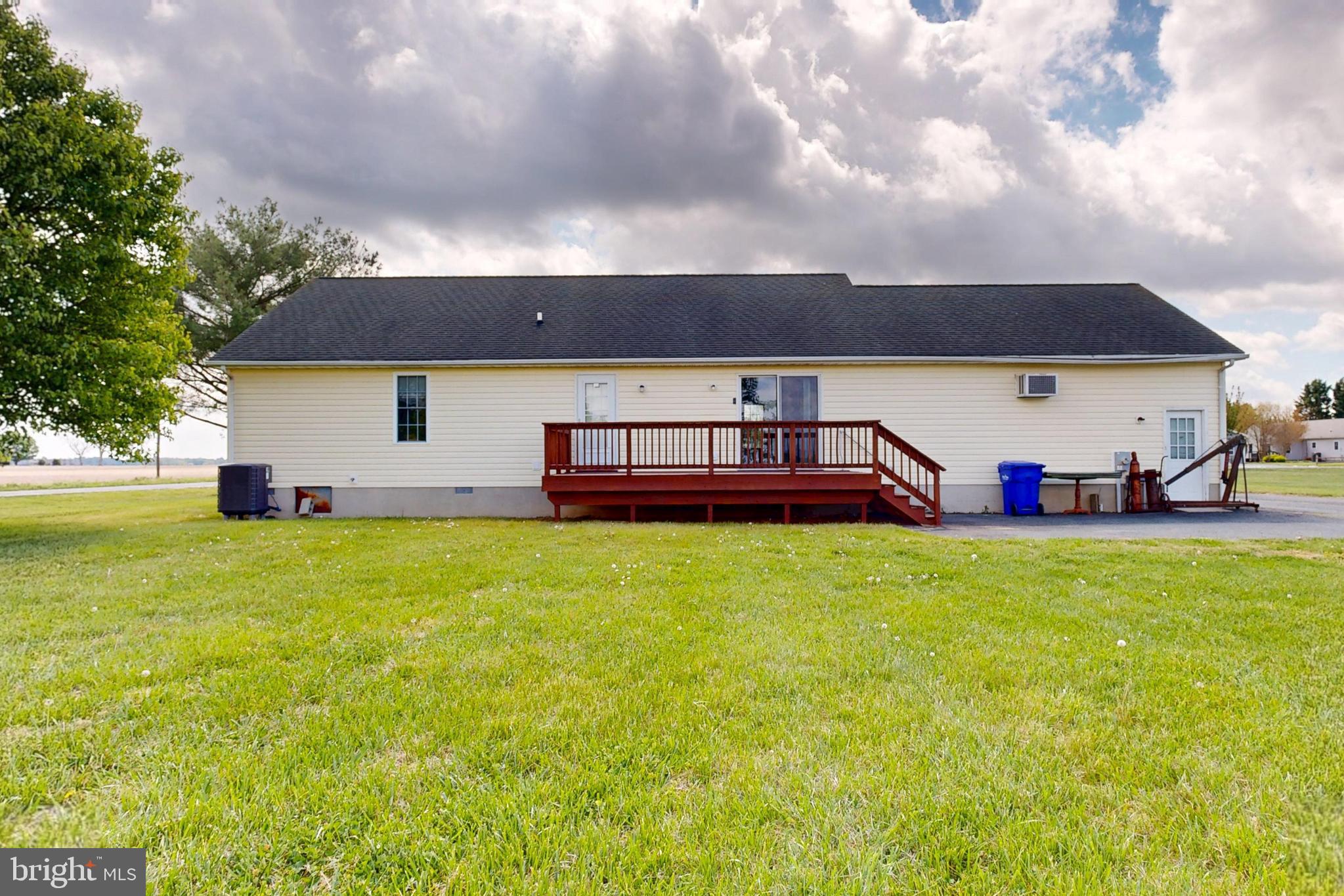 23168 DEER RUN COURT