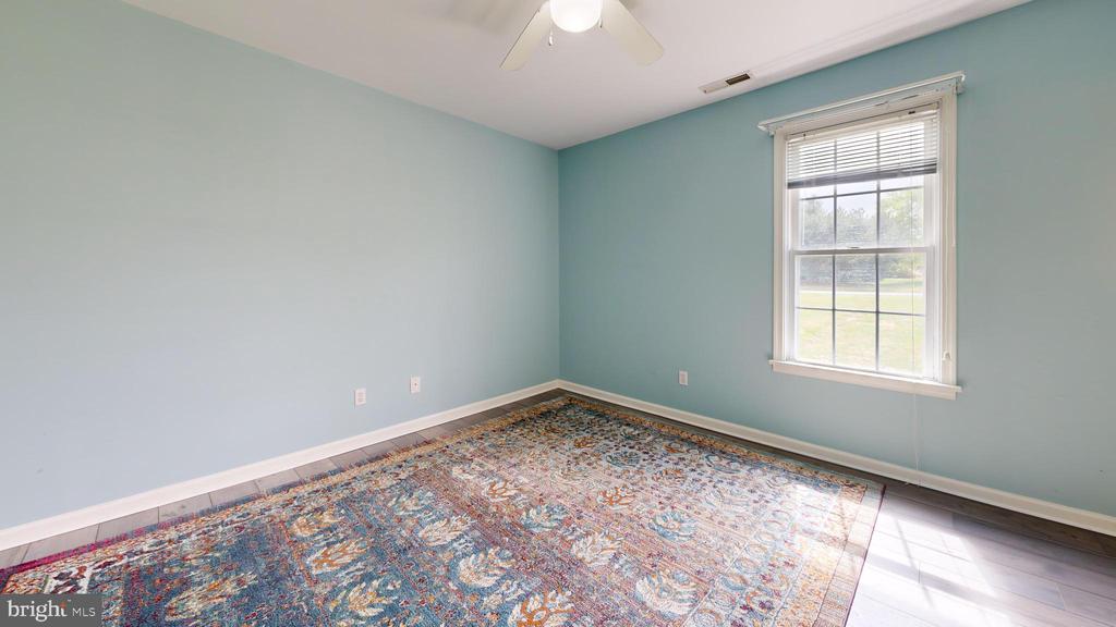 23168 DEER RUN COURT