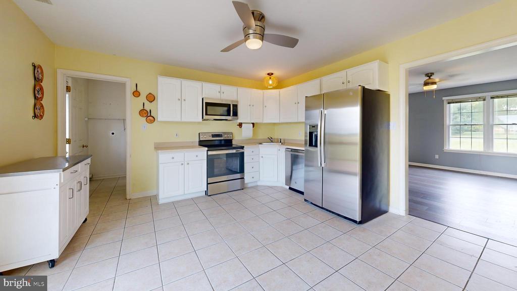23168 DEER RUN COURT