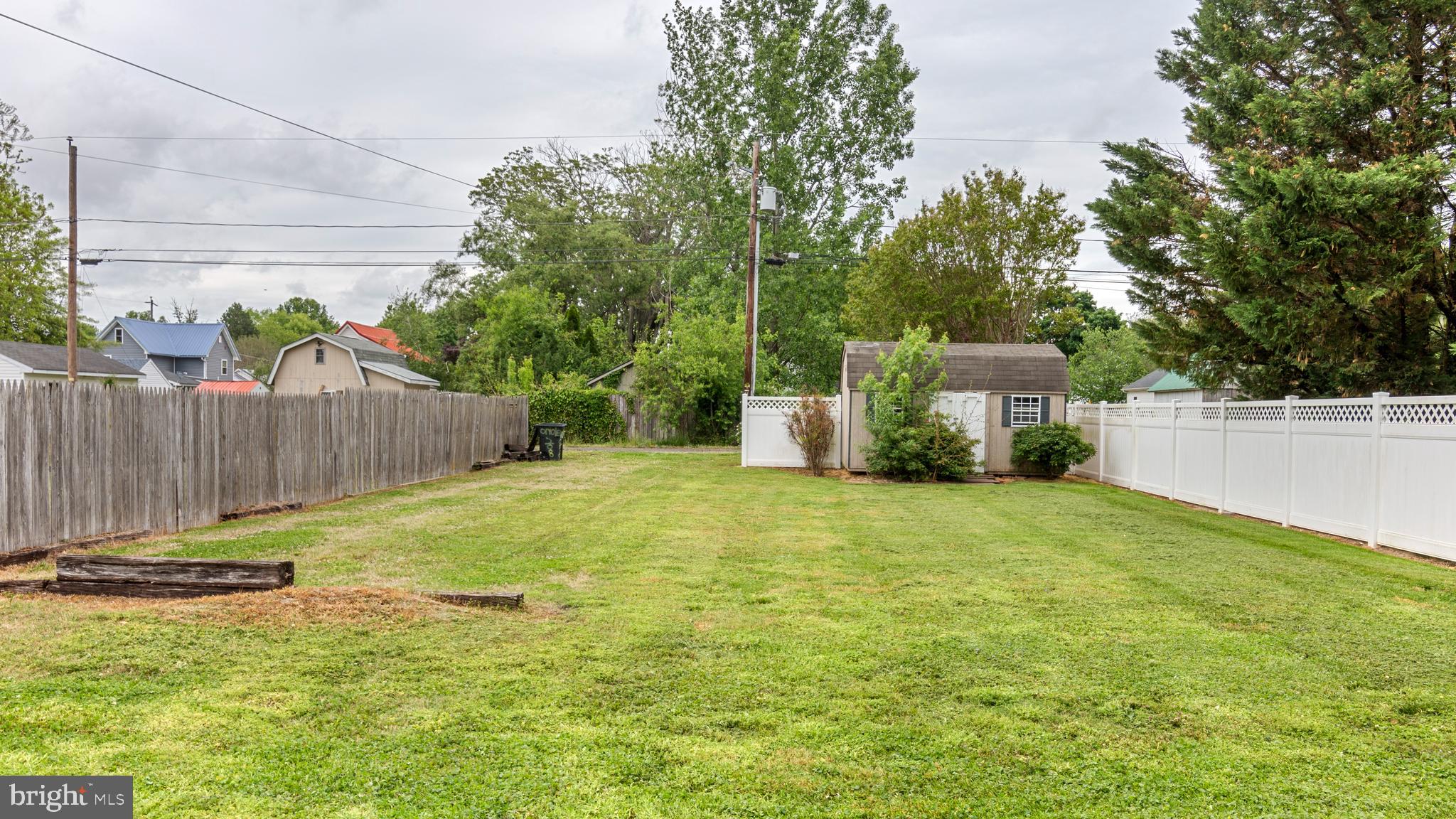 208 ORIOLE AVENUE