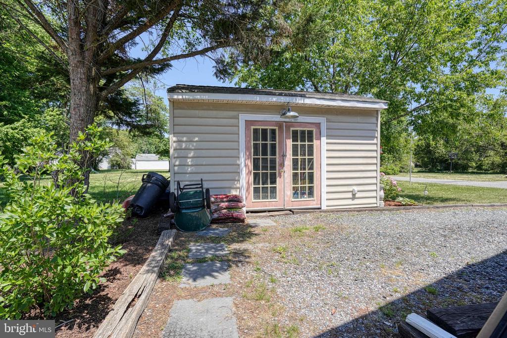 302 VERNON AVENUE