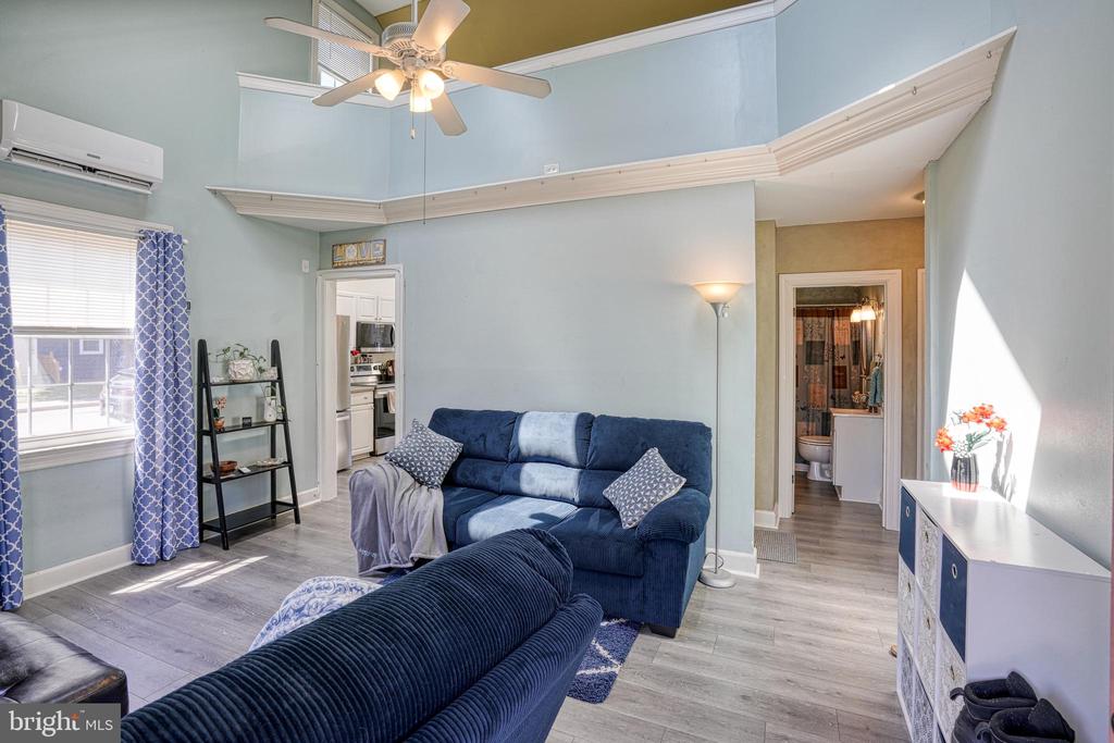 302 VERNON AVENUE