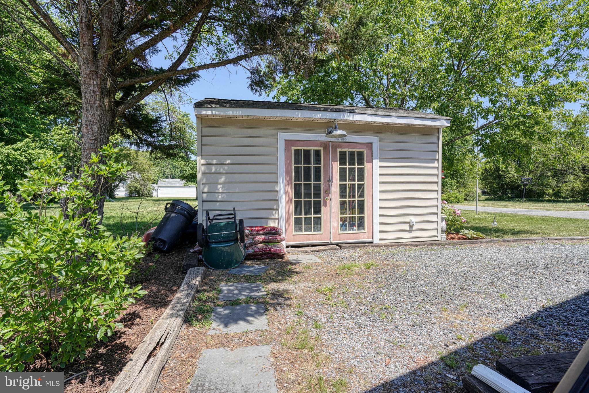 302 VERNON AVENUE