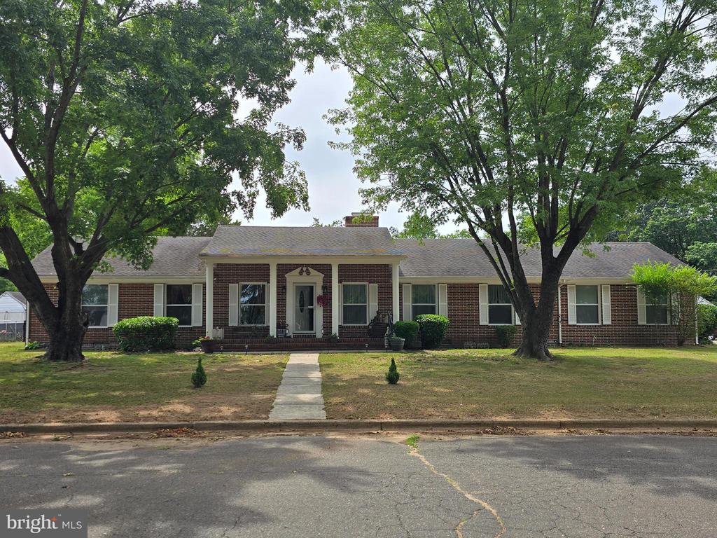 104 CHARLOTTE AVENUE