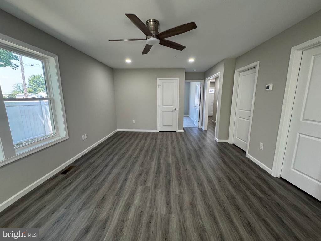 210 W 2ND STREET