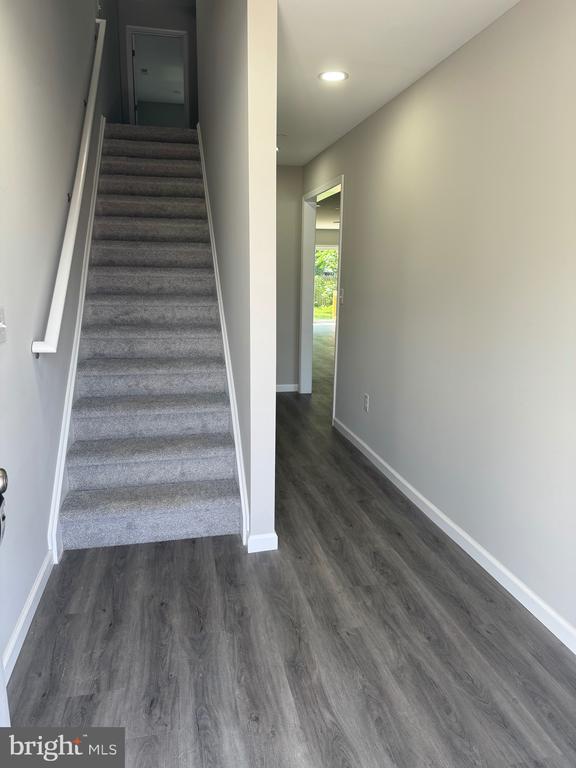 210 W 2ND STREET