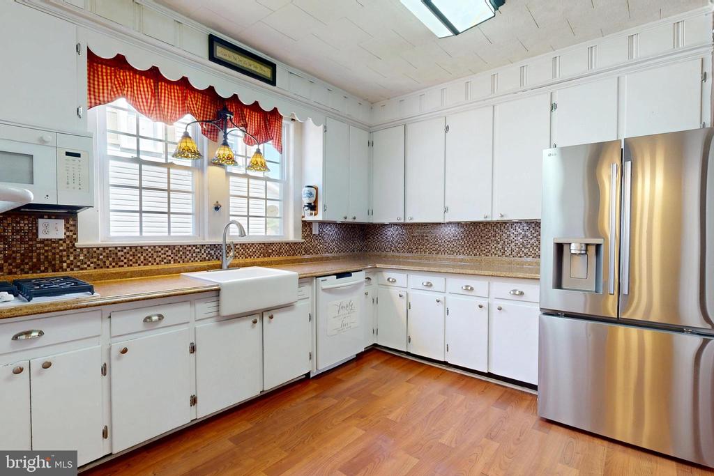 222 S 3RD STREET