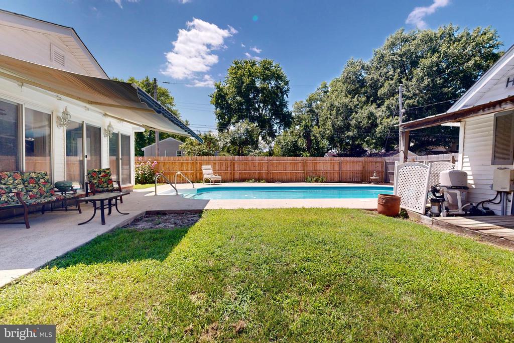 222 S 3RD STREET