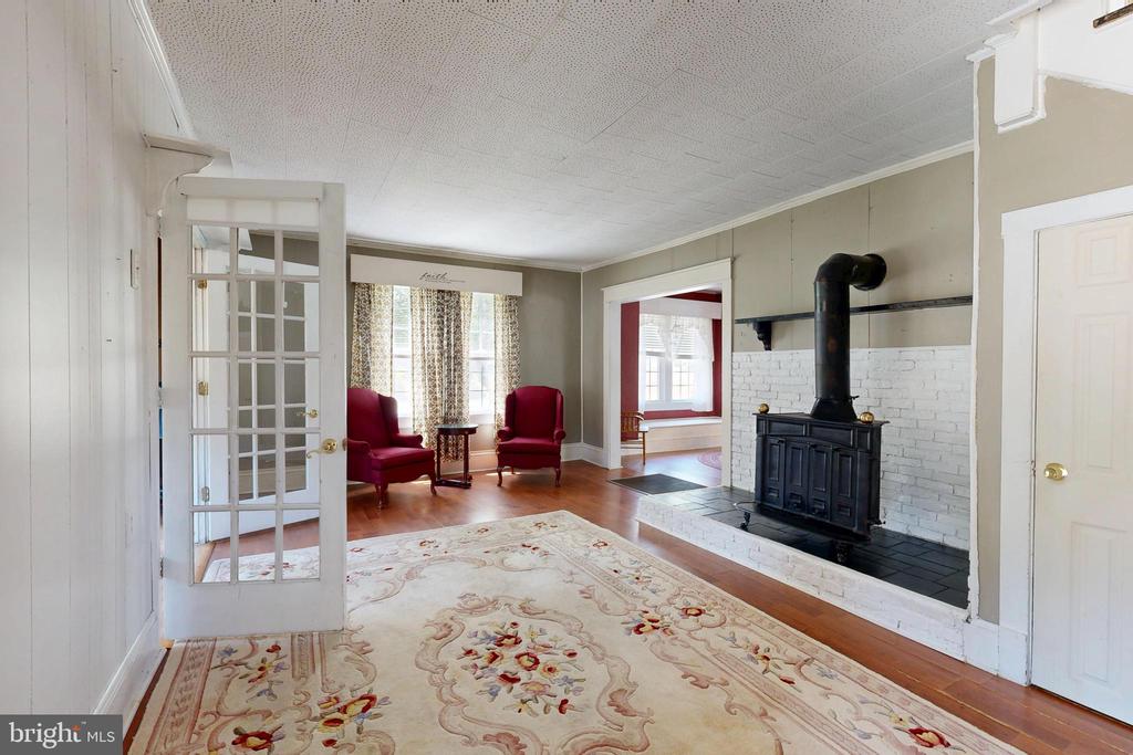 222 S 3RD STREET