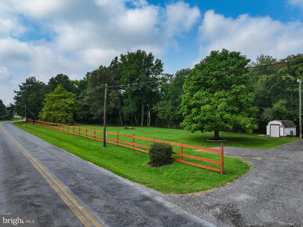 2766 VETERANS DRIVE