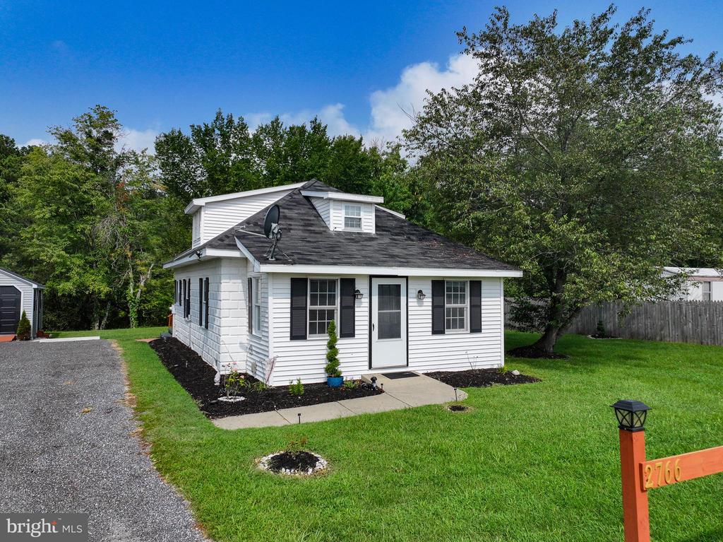 2766 VETERANS DRIVE