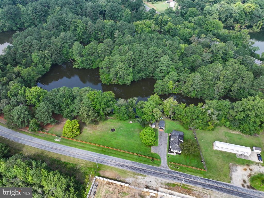 2766 VETERANS DRIVE
