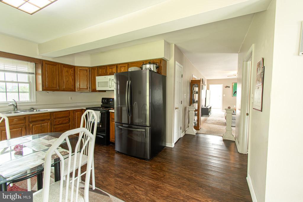 2766 VETERANS DRIVE
