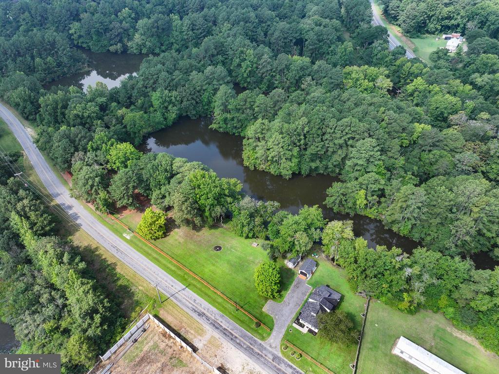 2766 VETERANS DRIVE