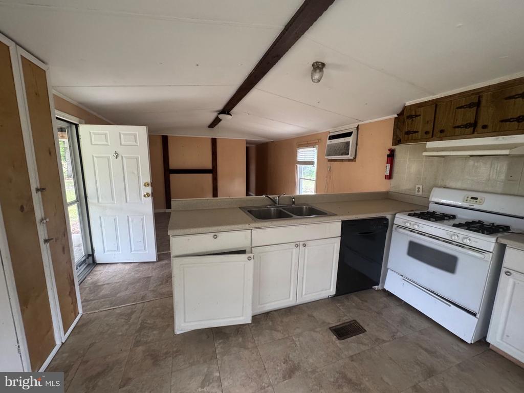 15078 DRAPERS MILL ROAD