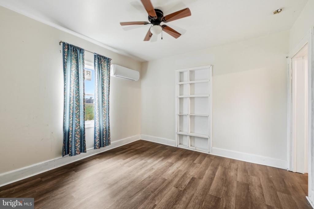 25699 AUCTION ROAD