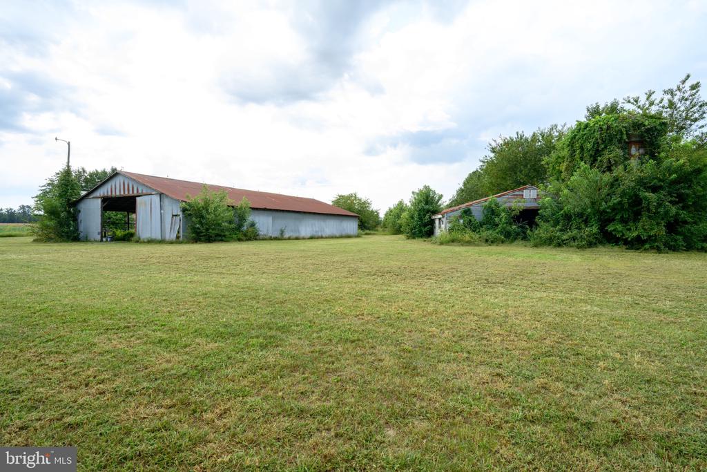 25699 AUCTION ROAD