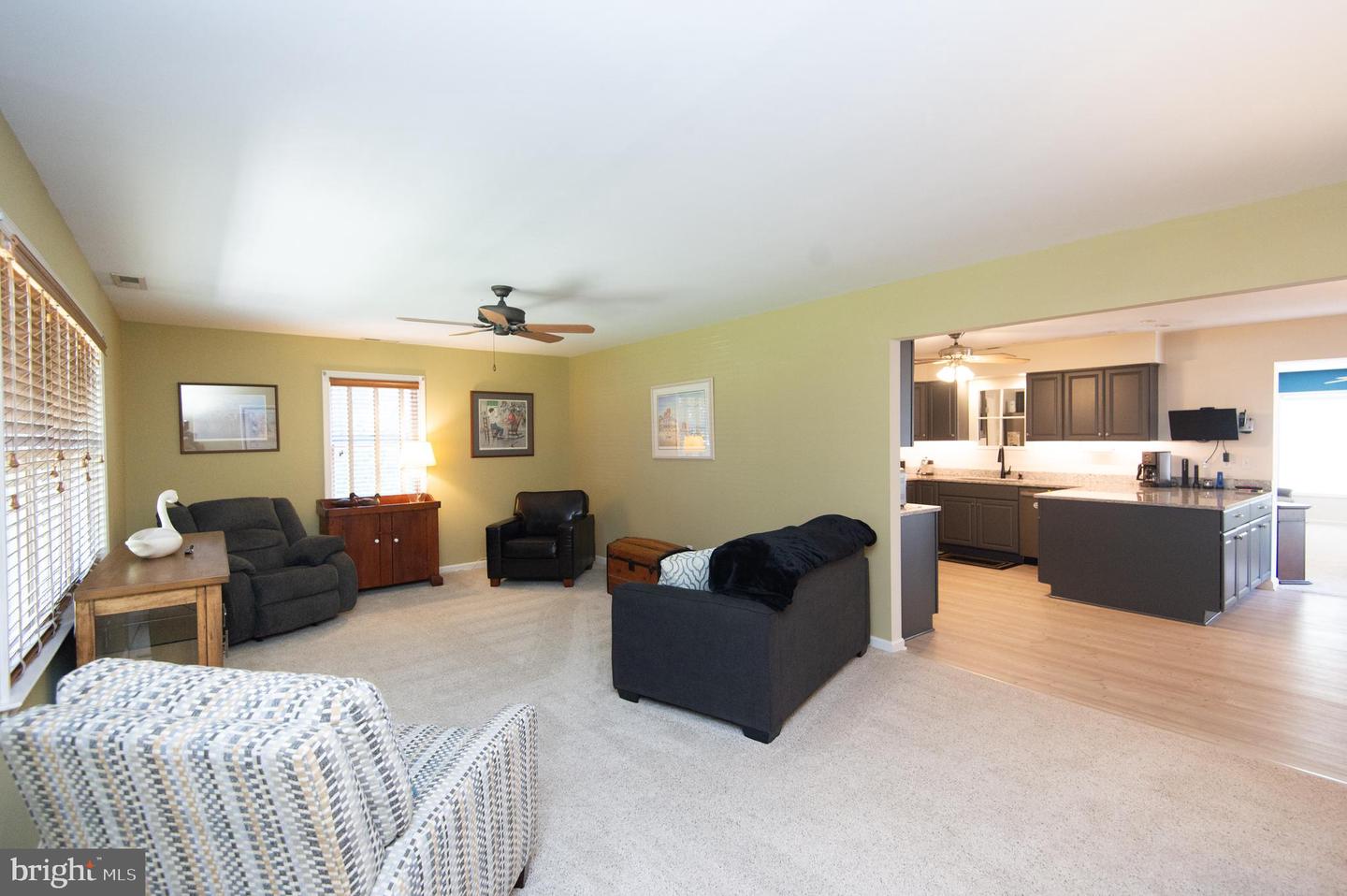 3209 Holly Ln