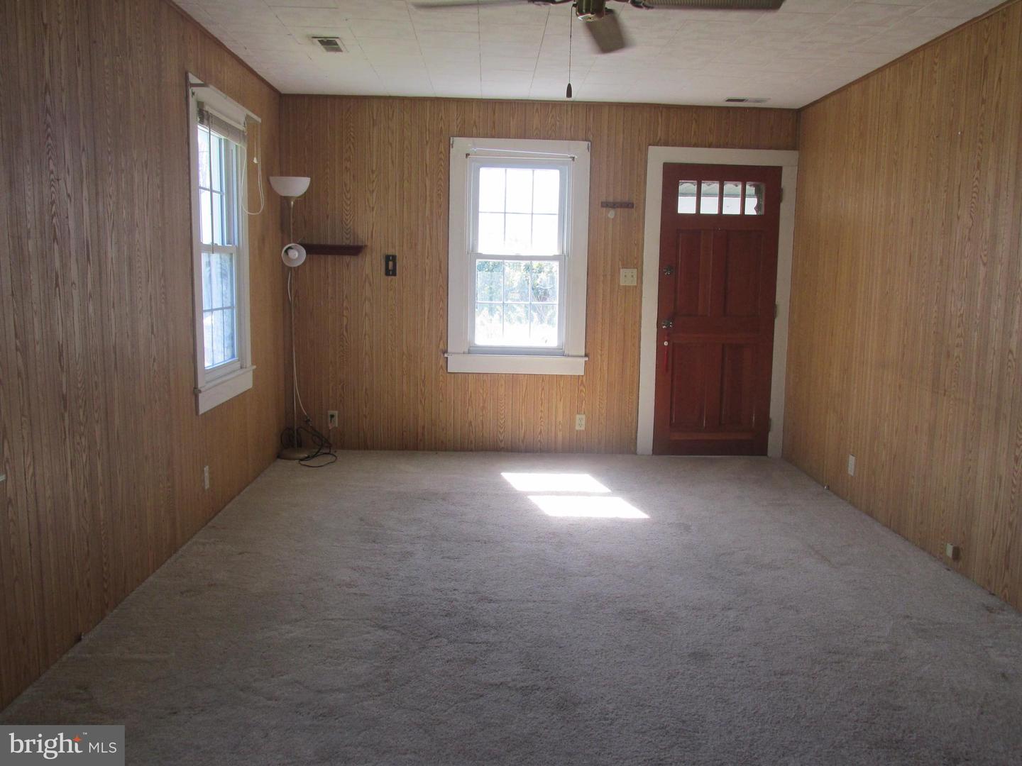 1105 Holland Ave