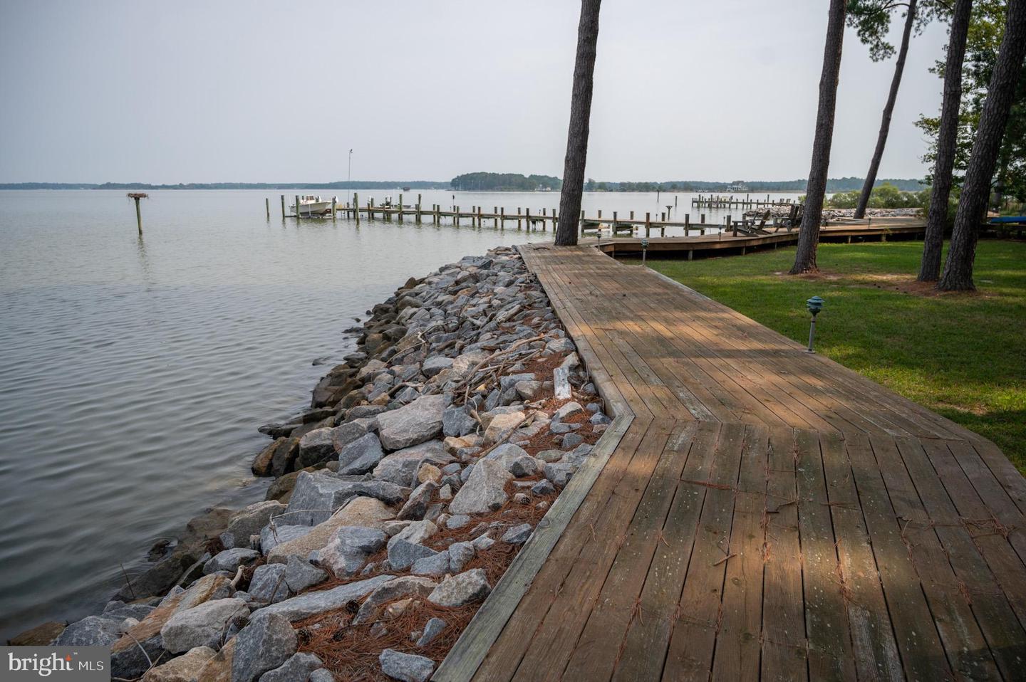 608 Hills Point Rd