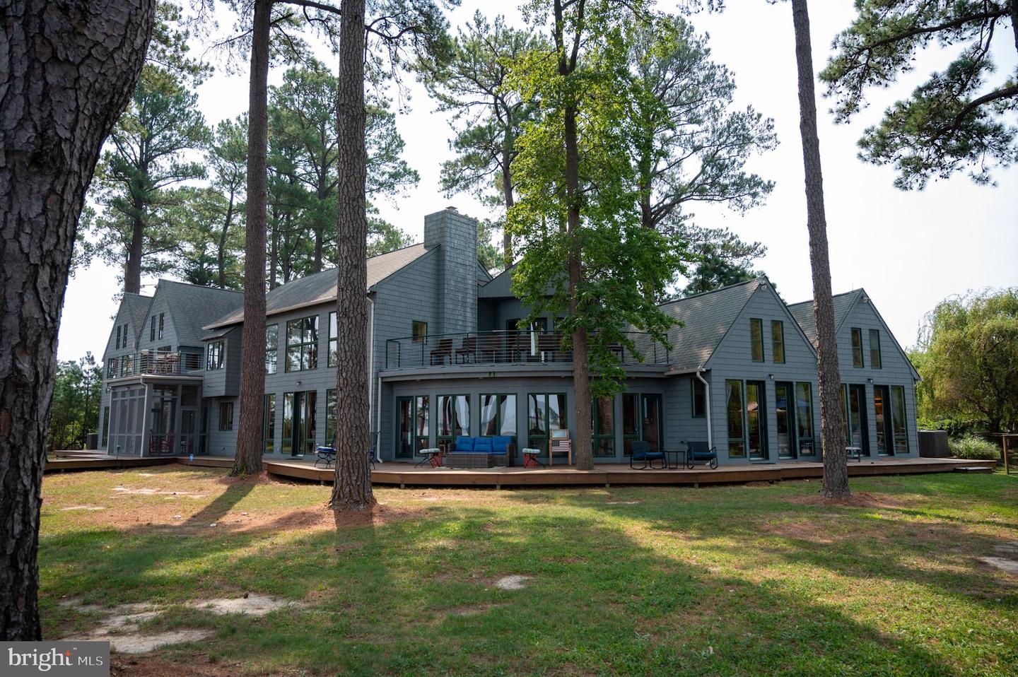 608 Hills Point Rd