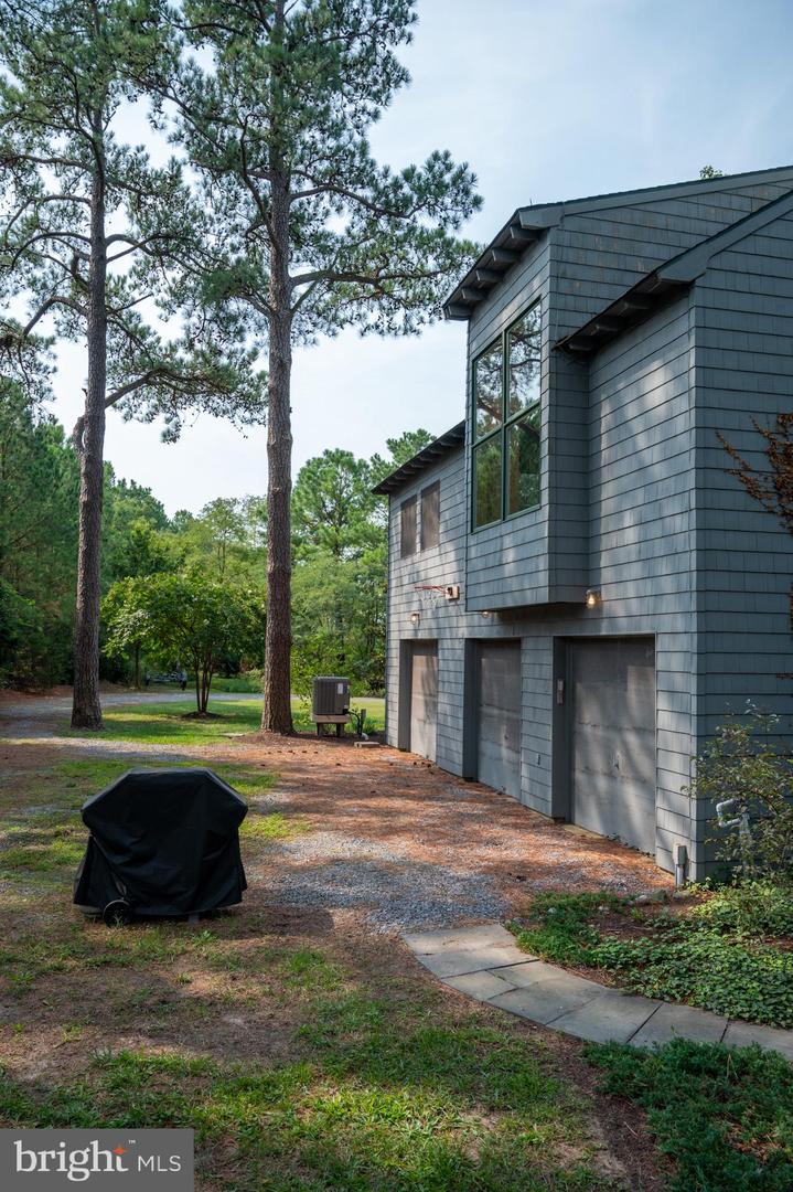 608 Hills Point Rd