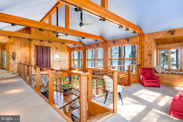 608 Hills Point Rd