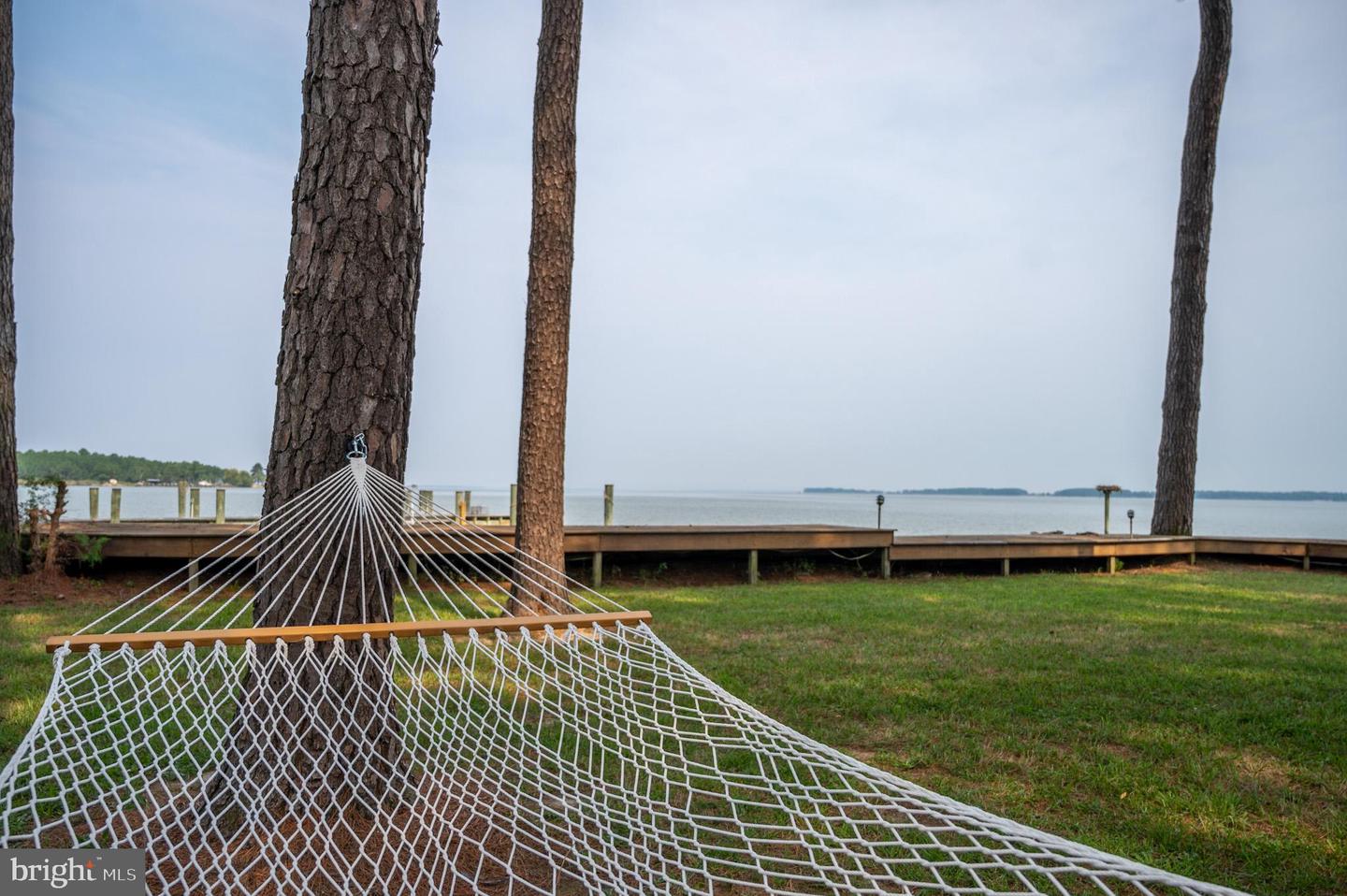 608 Hills Point Rd