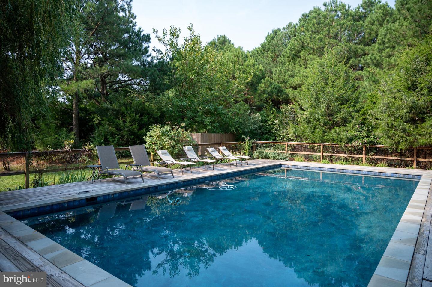 608 Hills Point Rd