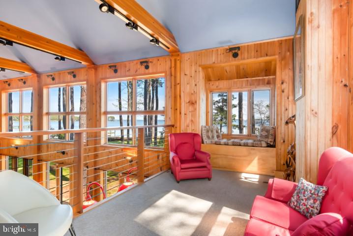 608 Hills Point Rd