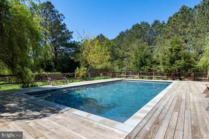 608 Hills Point Rd