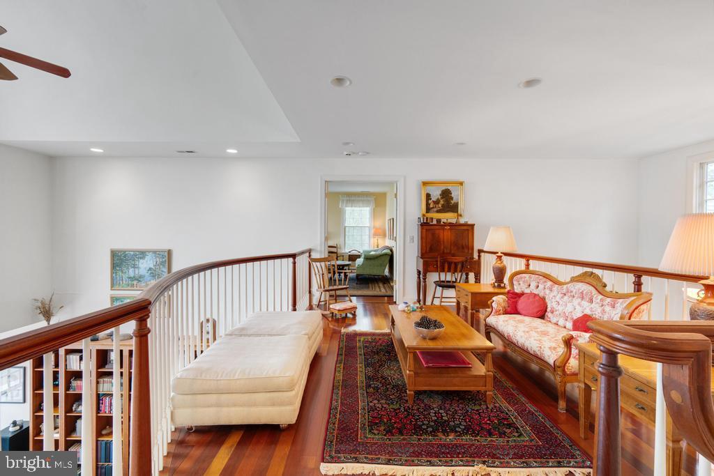 5119 Brooks Rd