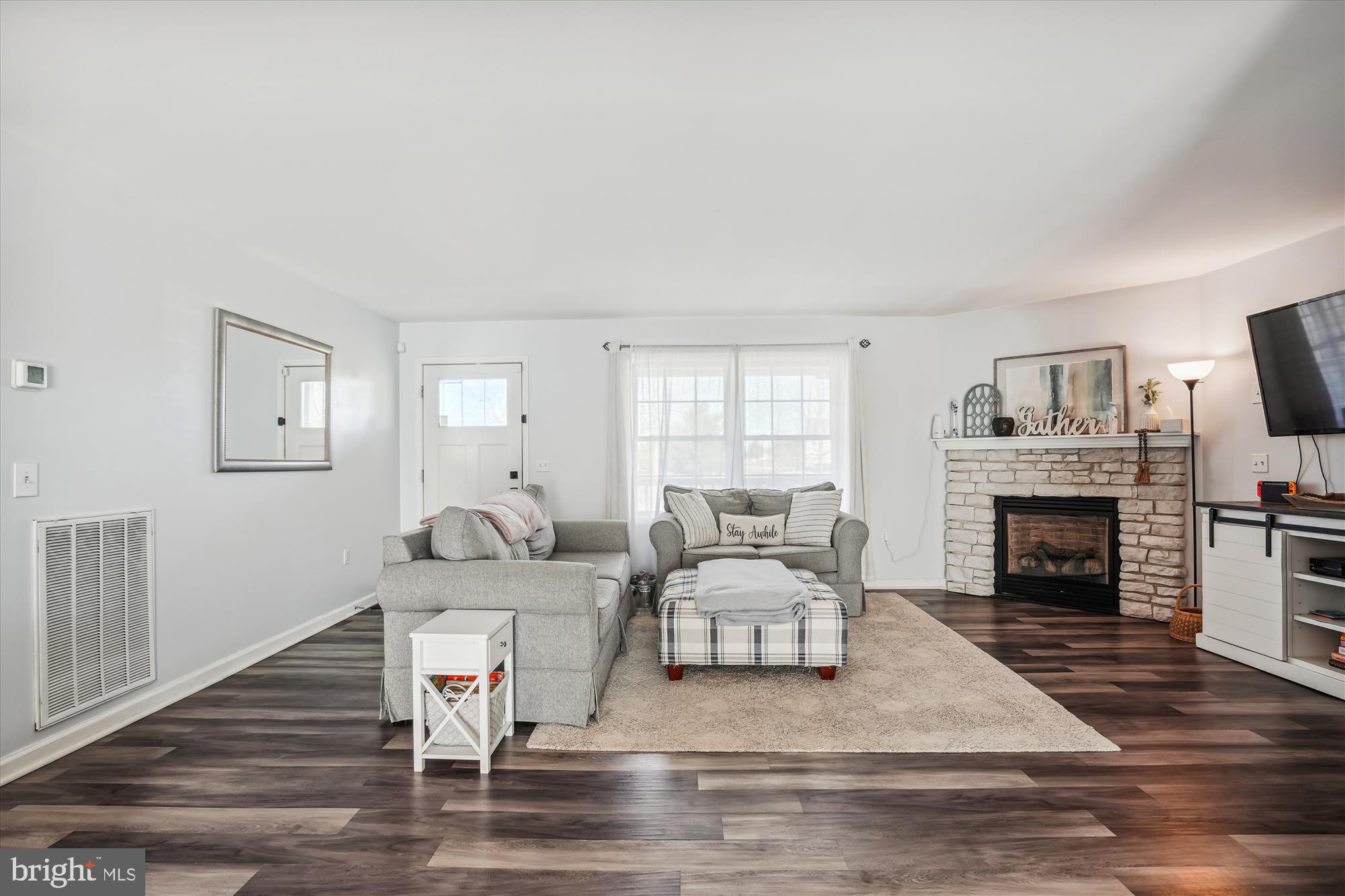 6265 Solomons Cir
