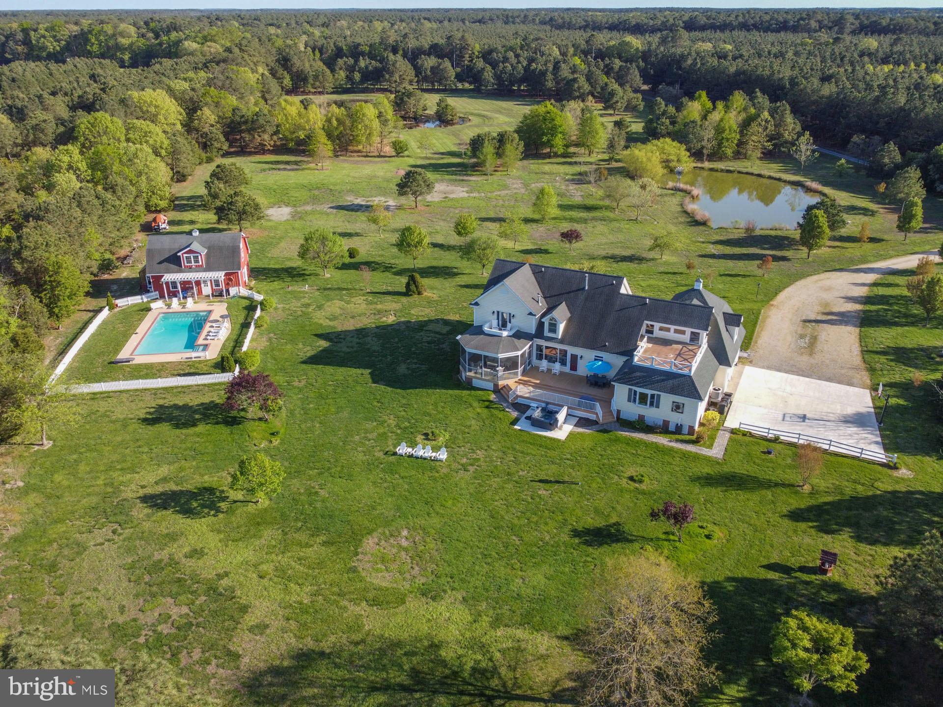 1136 Hudson Rd