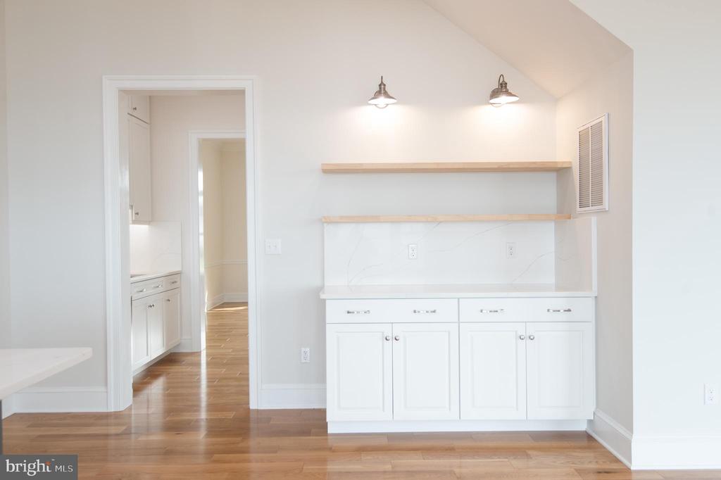 5 Sandy Acres Rd