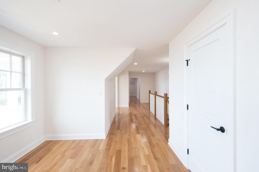 5 Sandy Acres Rd